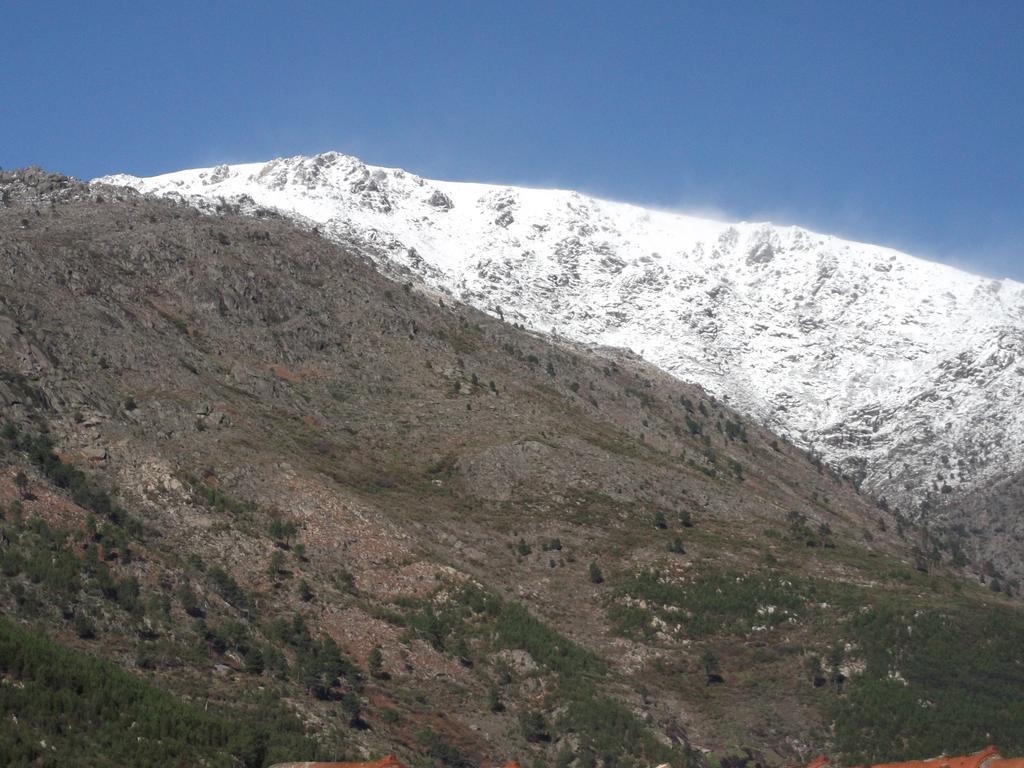 Casa Do Adro - Serra Da Estrela Cortes do Meio Exterior photo